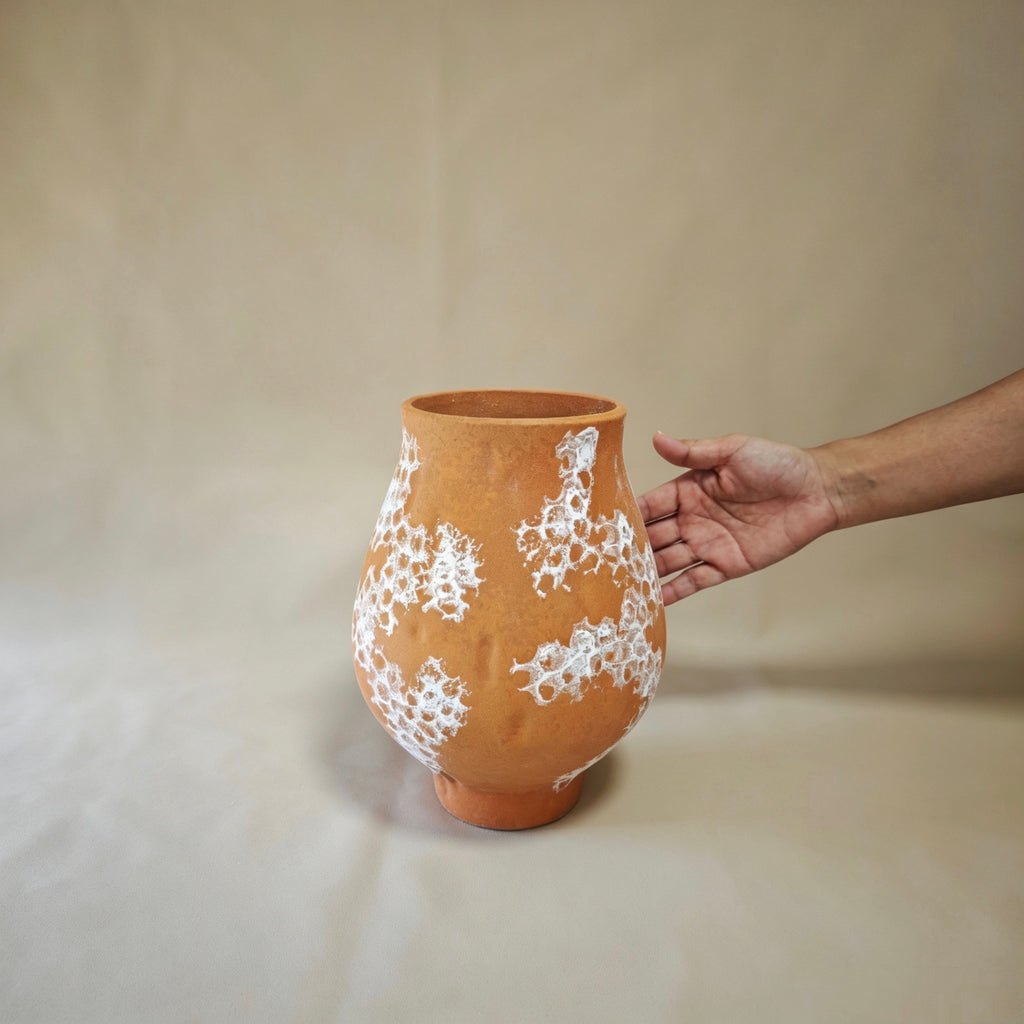 #105#a12b6.5 wabi sabi vase + DIY lamp kit