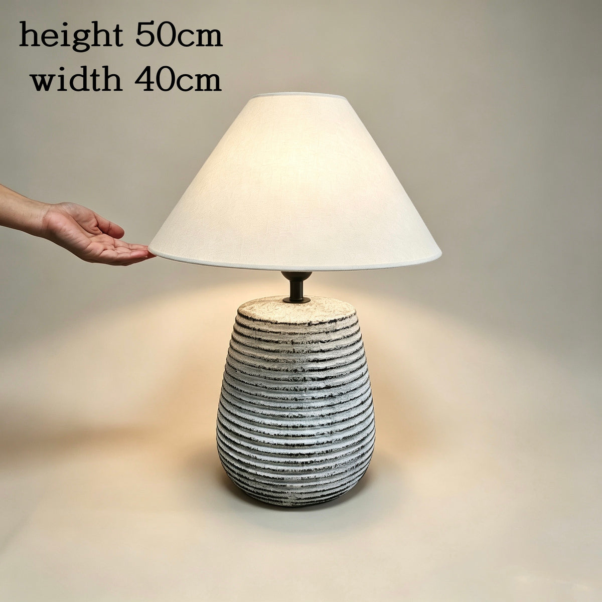 #301 table lamp
