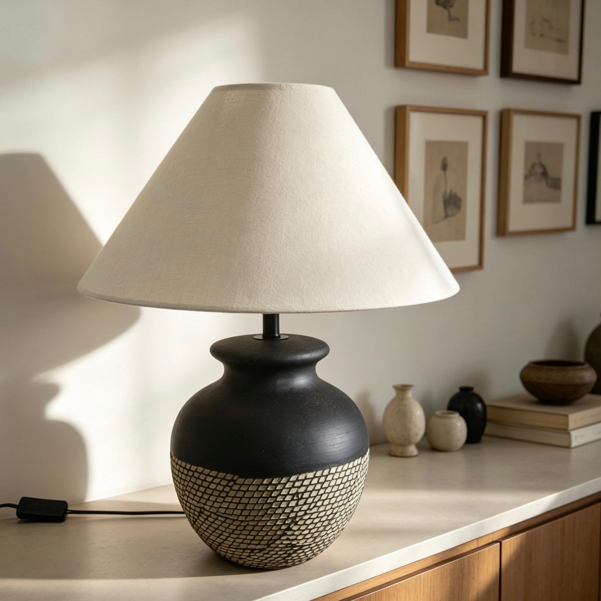 #302 table lamp