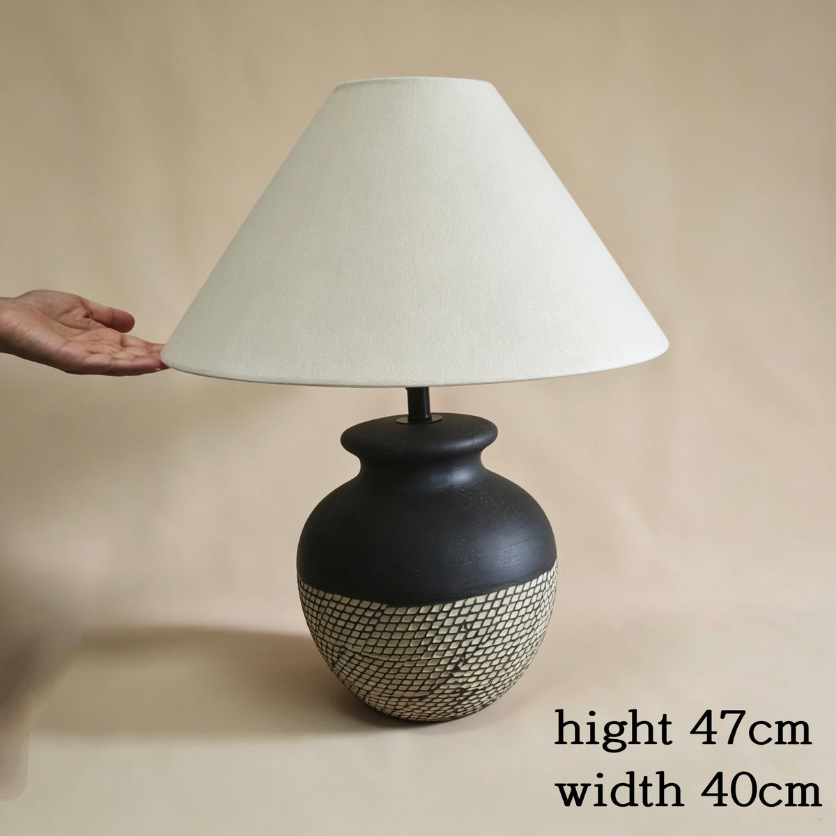 #302 table lamp